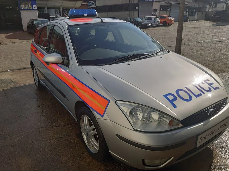 2003 Ford Focus in Guildford 3