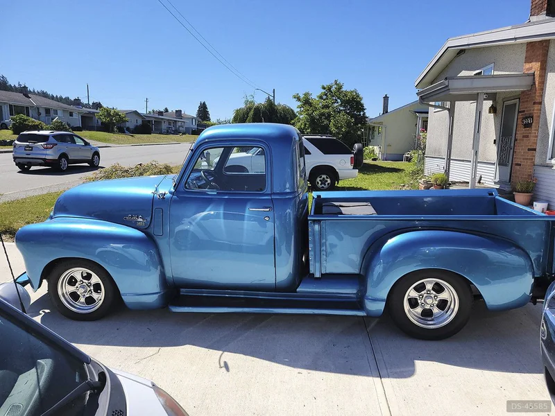 1950 GMC 9300 in Powell River 8