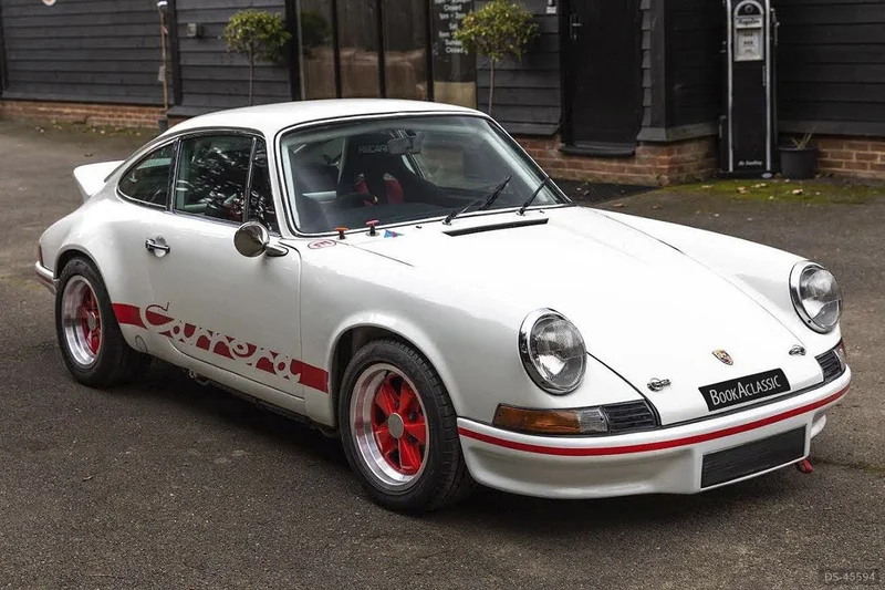 1972 Porsche 911 in Brentwood 2