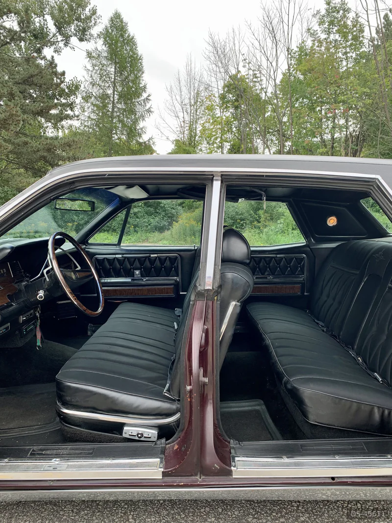 1968 Lincoln Continental in Blue Mountain 4