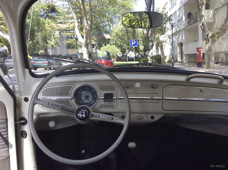 1965 Volkswagen Carocha in Carcavelos 3
