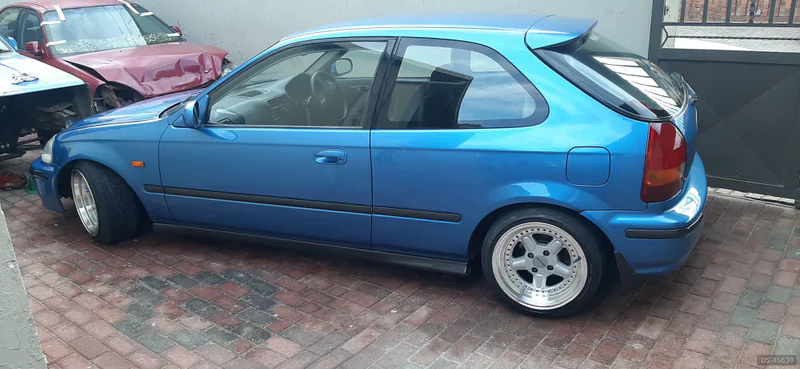 1996 Honda Civic in Johannesburg 5