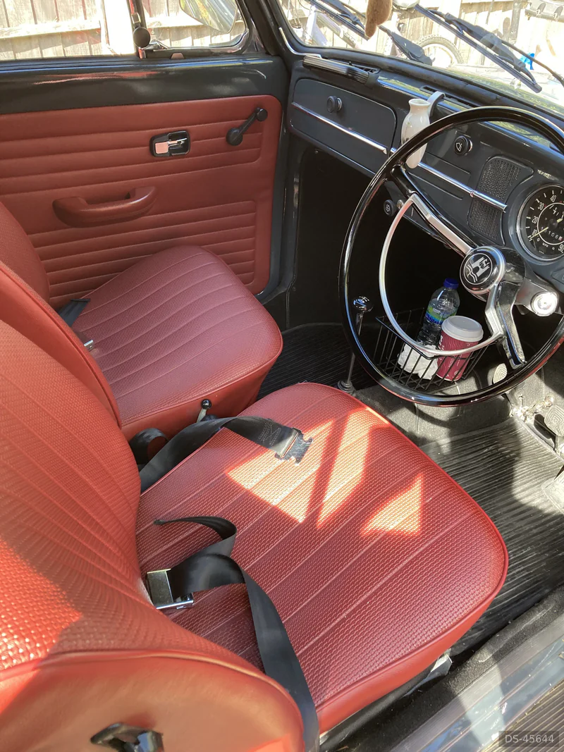 1969 Volkswagen Beetle Convertible Karmann Cabriolet in Saul 4