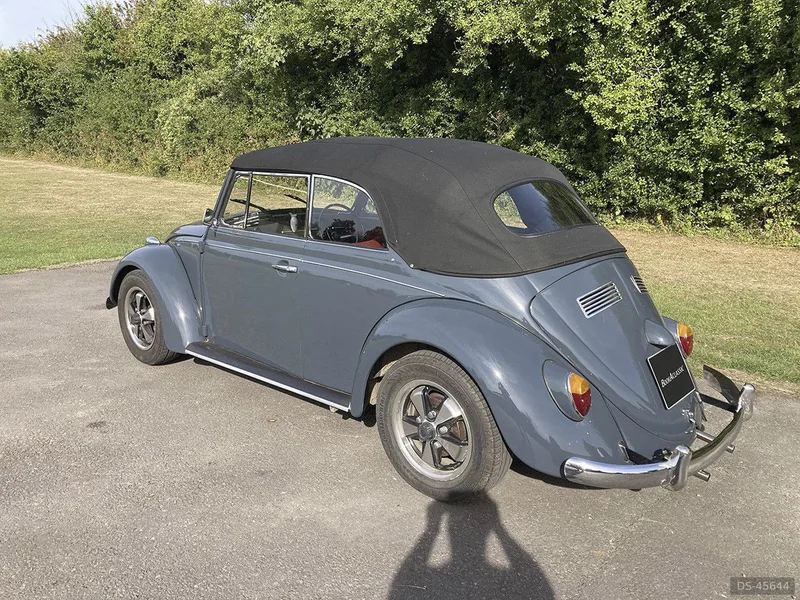 1969 Volkswagen Beetle Convertible Karmann Cabriolet in Saul 9