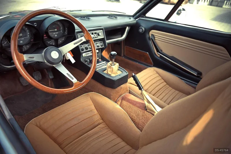 1971 Alfa Romeo Montreal in Legnaro 2