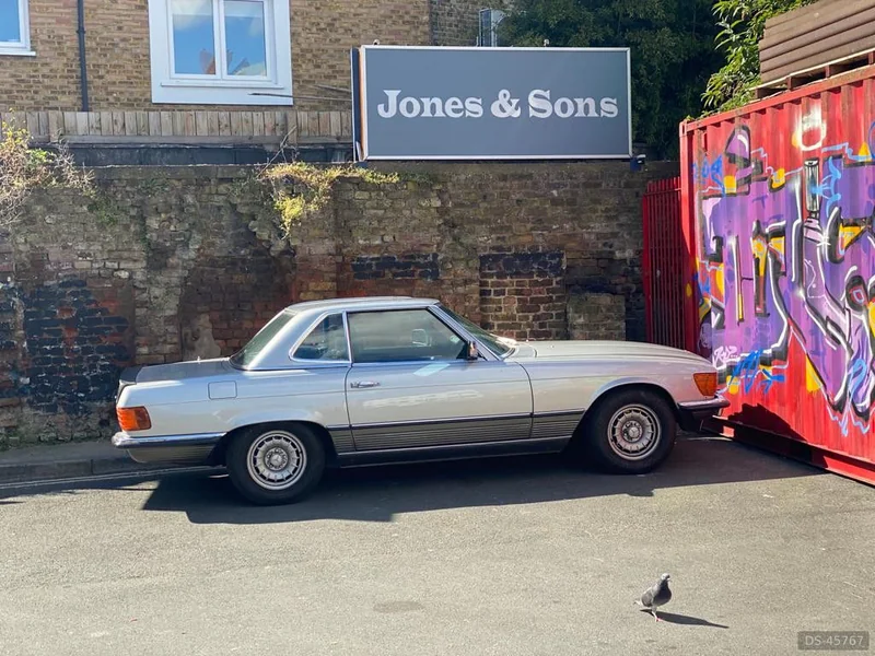 1985 Mercedes-Benz Sl 500 in London 5
