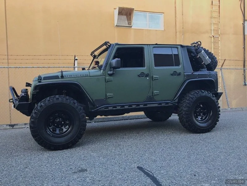 2011 Jeep Rubicon in Vancouver 4