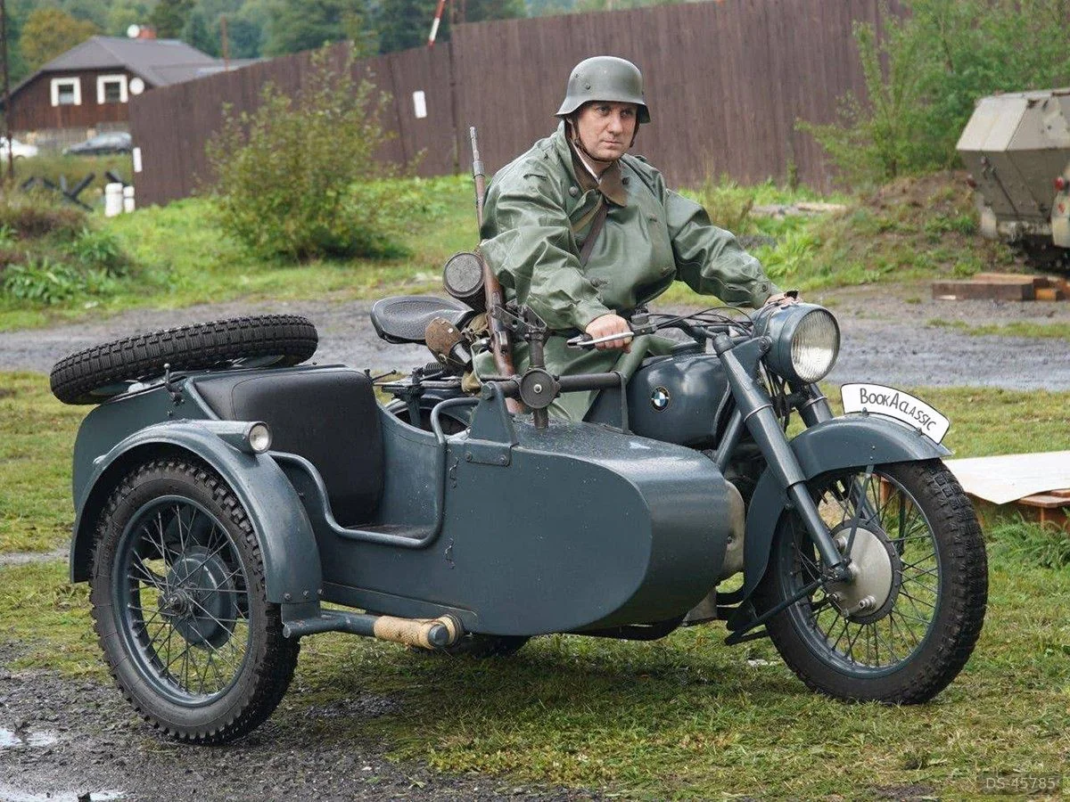 1941 BMW R71