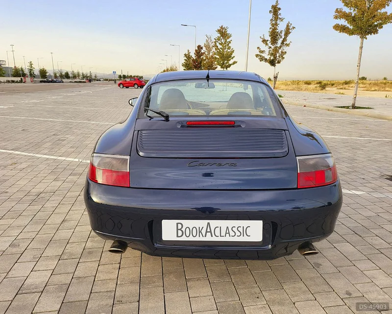 1997 Porsche Carrera 911