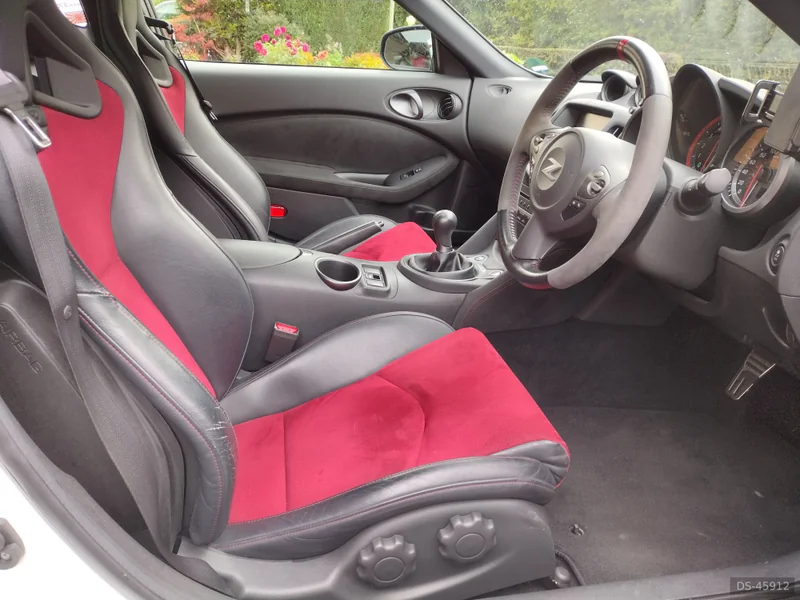 2017 Nissan 370z Nismo in Surrey 8