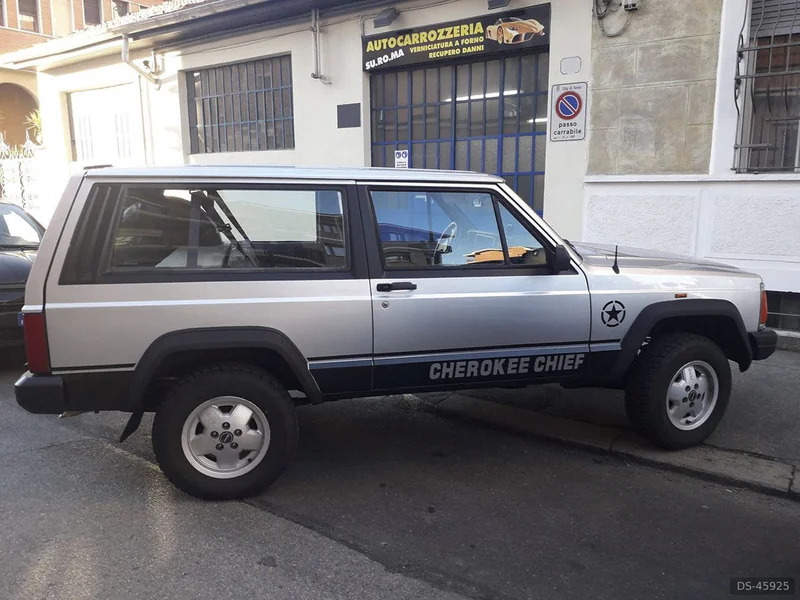 1986 Jeep Cherokee Xj in Pino Torinese 2