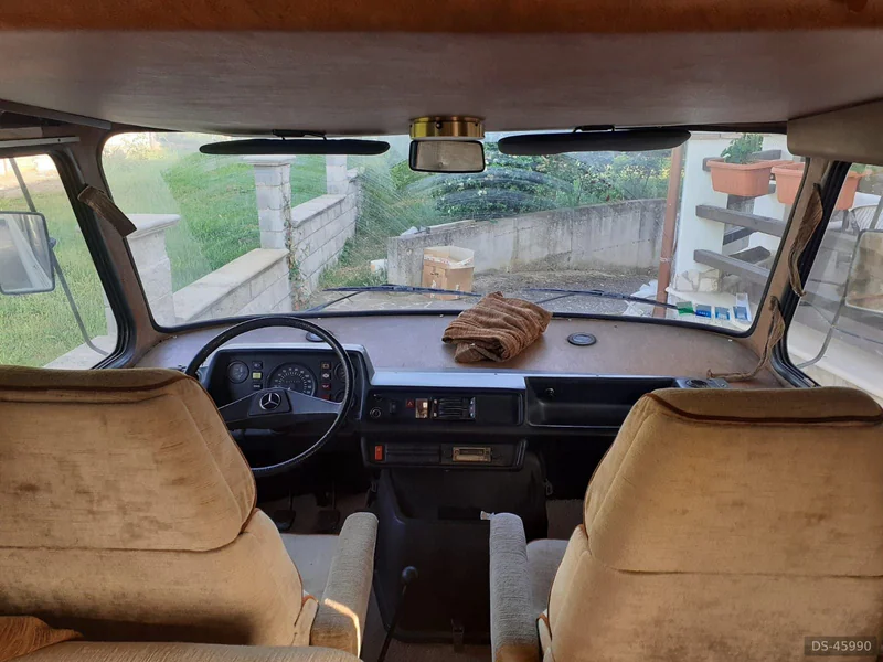 1983 Hymer 660s in Roma 6