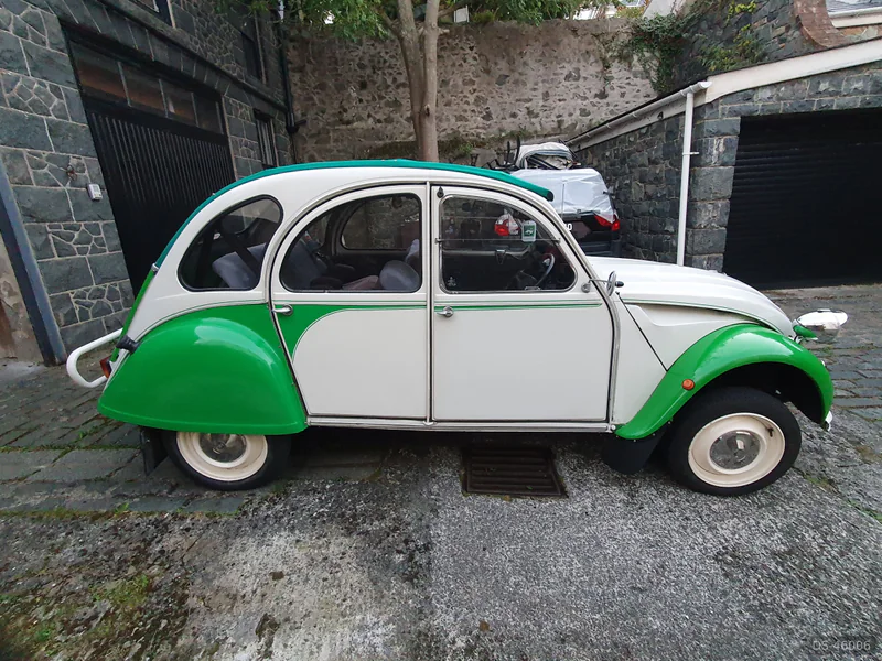 1987 Citroen 2cv6 Dolly in Bondi Beach 2