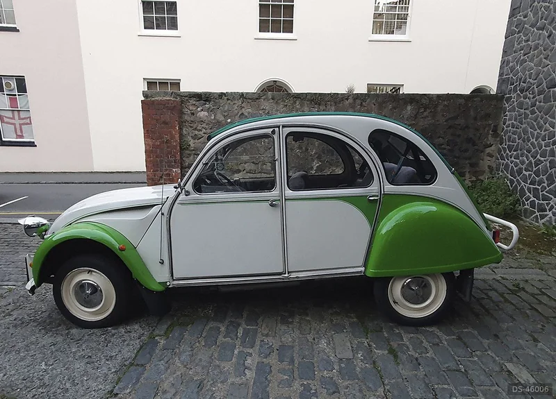1987 Citroen 2cv6 Dolly in Bondi Beach 10