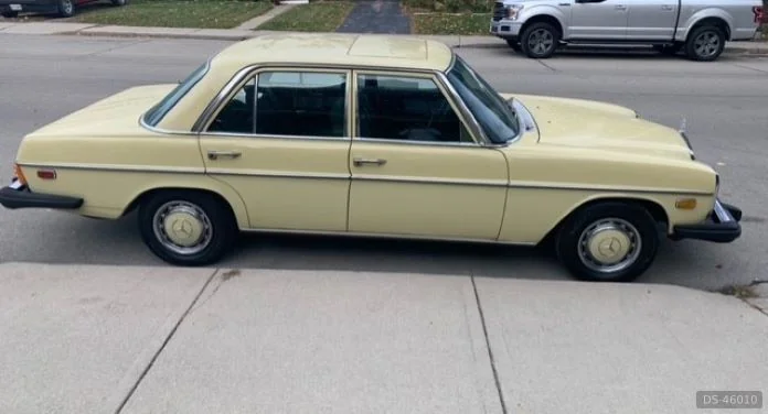 1975 Mercedes-Benz 300cd-33 in Hamilton