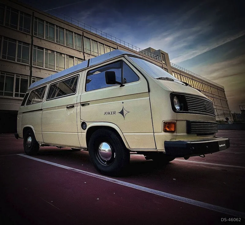 1982 Volkswagen Westfalia Transporter T3 in Torino 2