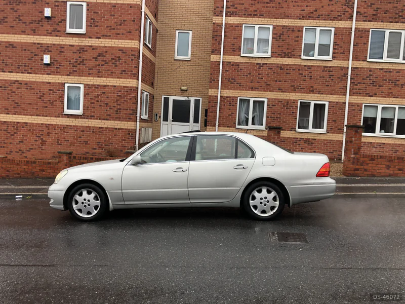2001 Lexus Ls430 in Barnsley 3