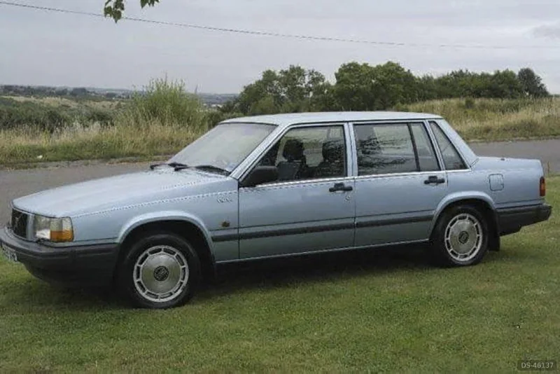 1990 Volvo 740gle in Barnsley 6