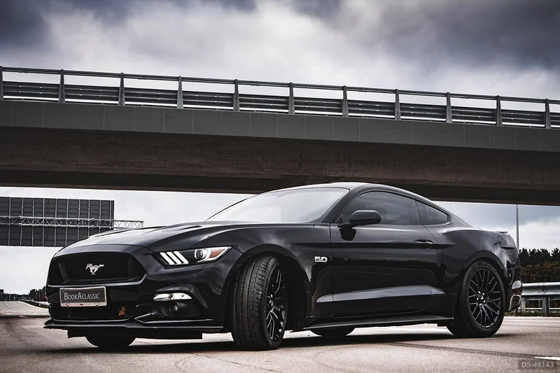 2017 Ford Mustang GT in Warszawa 2
