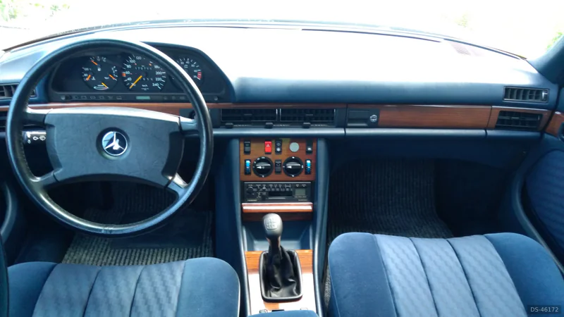 1988 Mercedes-Benz 126 in Piaseczno 3