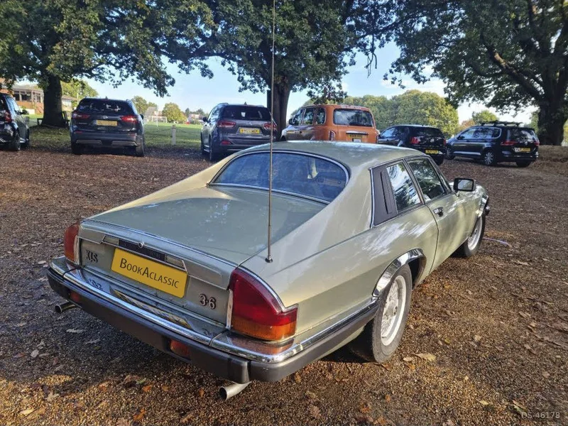 1988 Jaguar Xjs in Bagshot 3