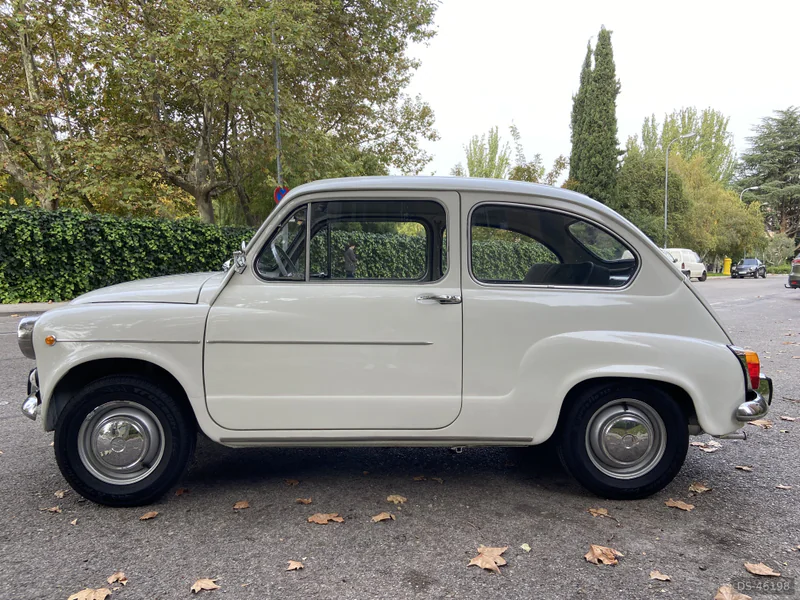 1970 Seat 600 E in Madrid 10