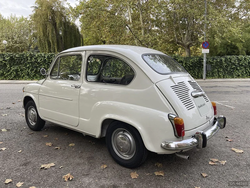 1970 Seat 600 E in Madrid 9