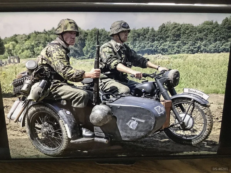 1939 BMW R71 in London 4
