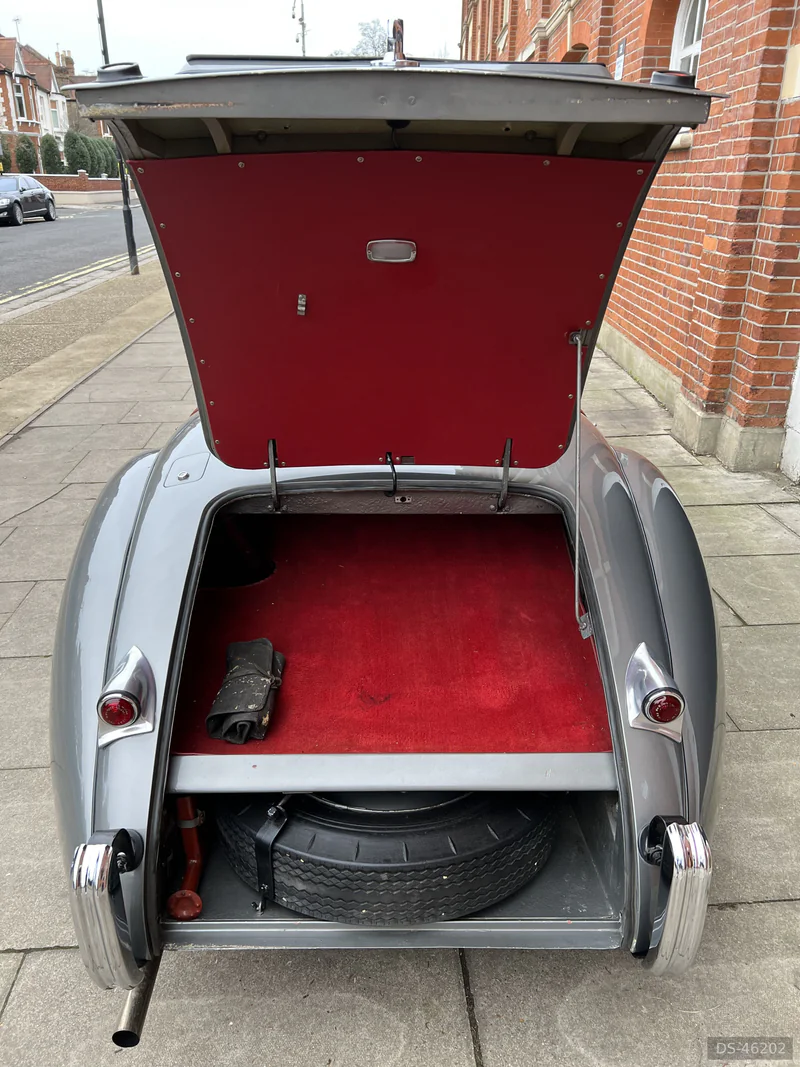 1951 Jaguar XK120 OTS in London 10