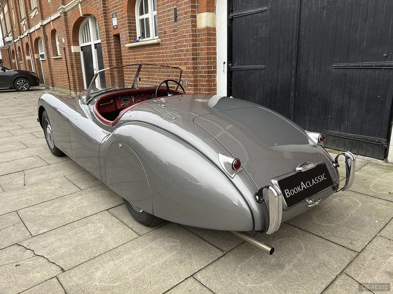 1951 Jaguar XK120 OTS in London 6