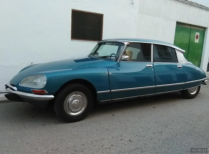 1973 Citroen Ds in Paris 4