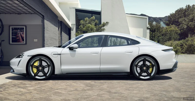 2022 Porsche Taycan in Mentana 5