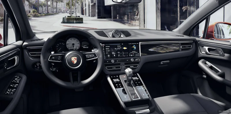 2022 Porsche Macan in Mentana 6
