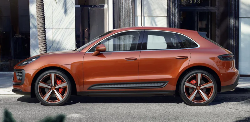 2022 Porsche Macan in Mentana 7