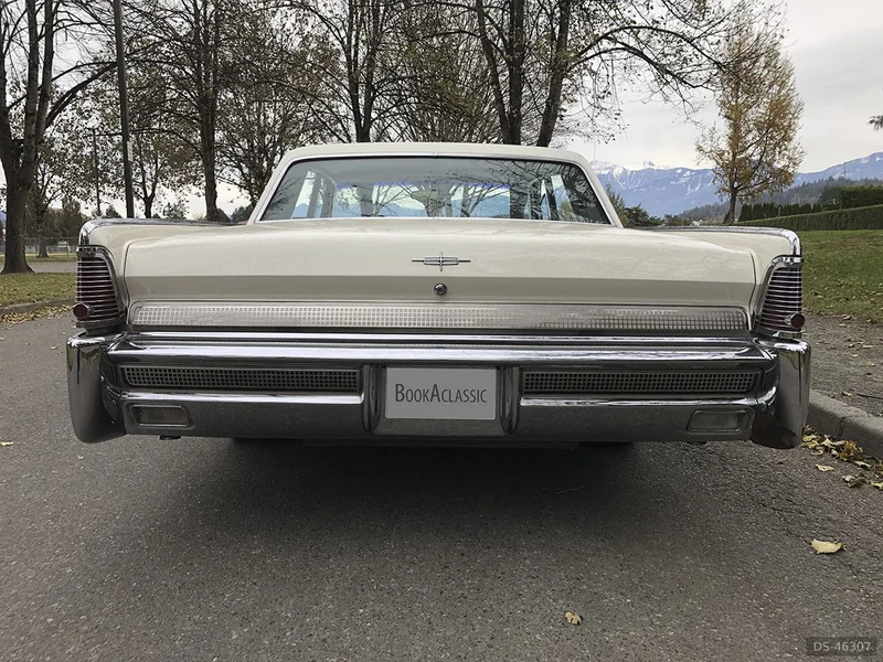 1964 Lincoln Continental in Chilliwack 9