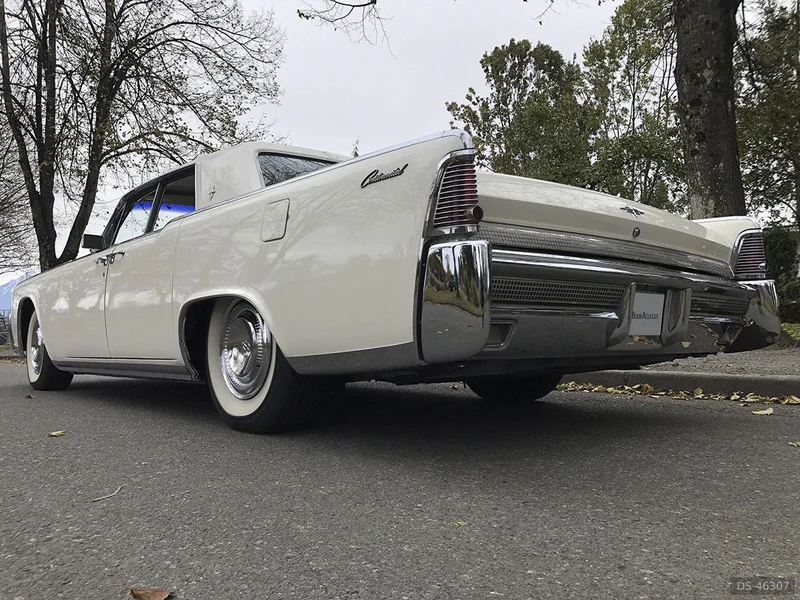 1964 Lincoln Continental in Chilliwack 4