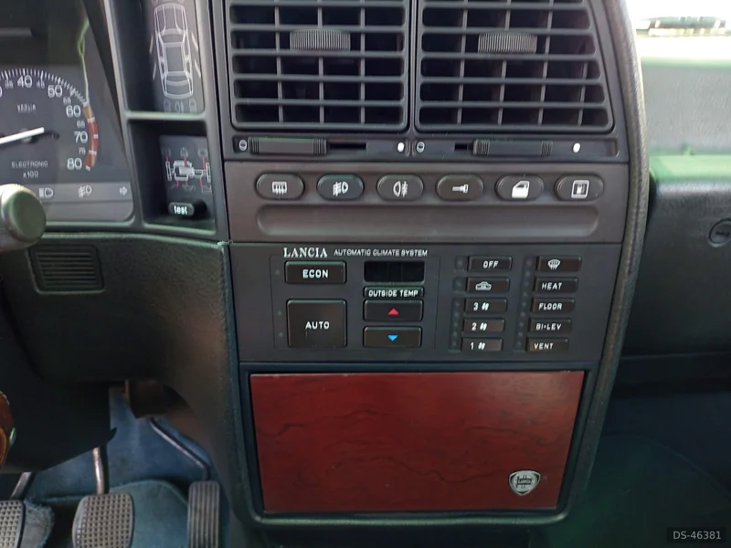1988 Lancia Thema in Bari 3