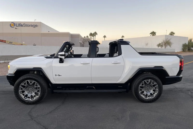 2023 GMC Hummer EV EV3X 2