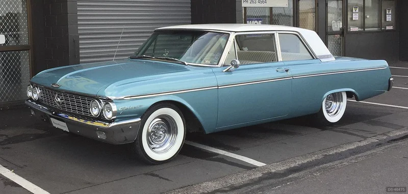 1962 Ford Galaxie in Auckland 9