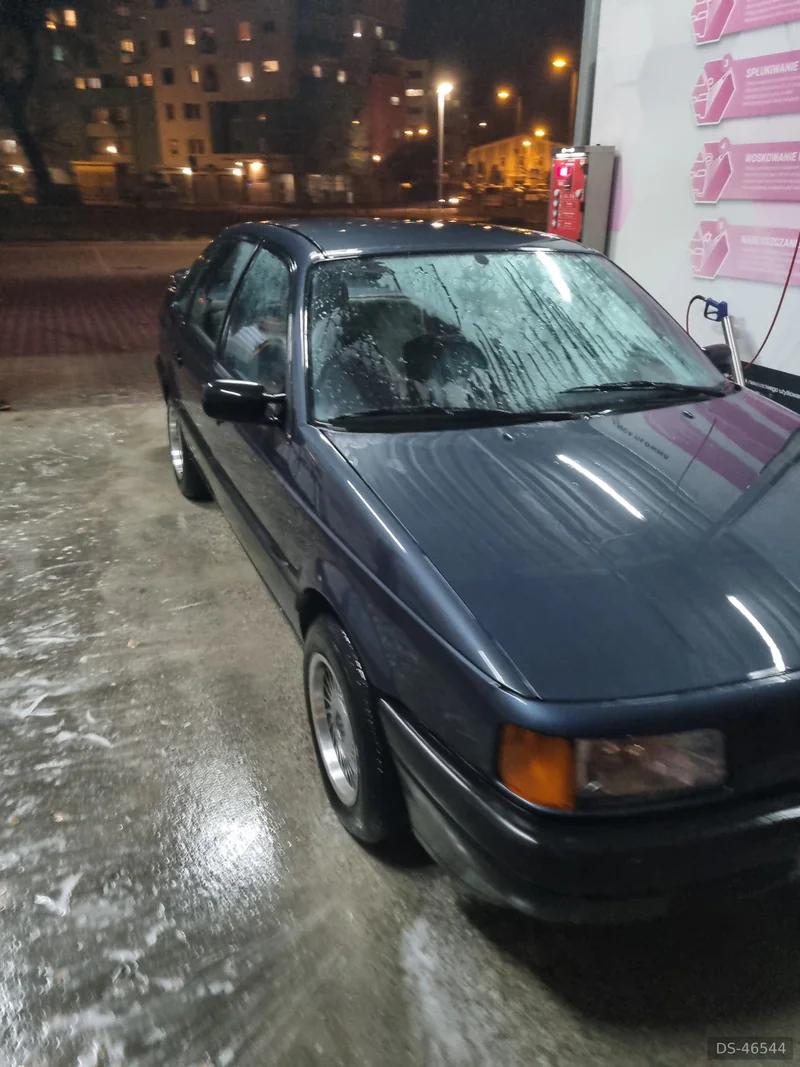 1988 Volkswagen Passat in Katowice 4