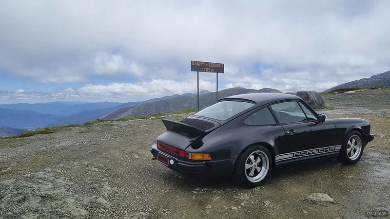 1985 Porsche 911 in Highton 3