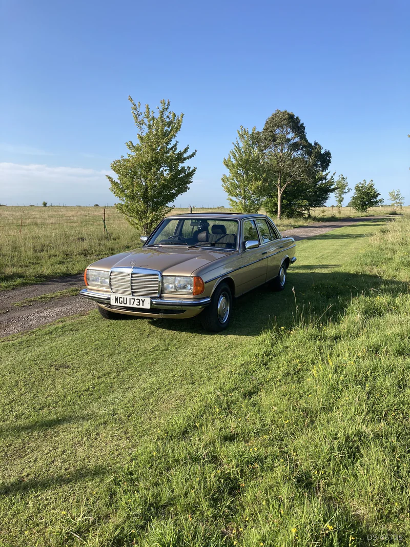 1982 Mercedes-Benz 280e in Bath 2