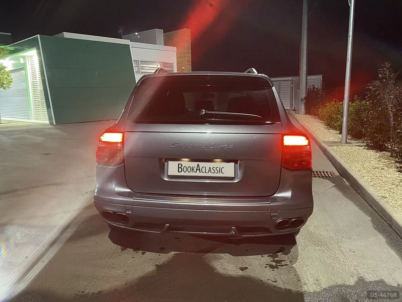 2003 Porsche Cayenne Turbo in Bari 5