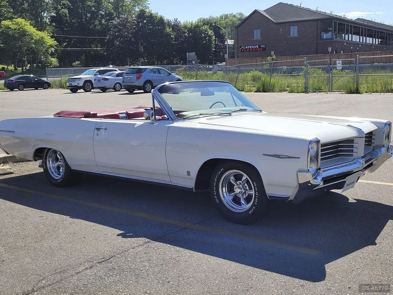 1964 Pontiac Parisienne Convertible in Binbrook 4