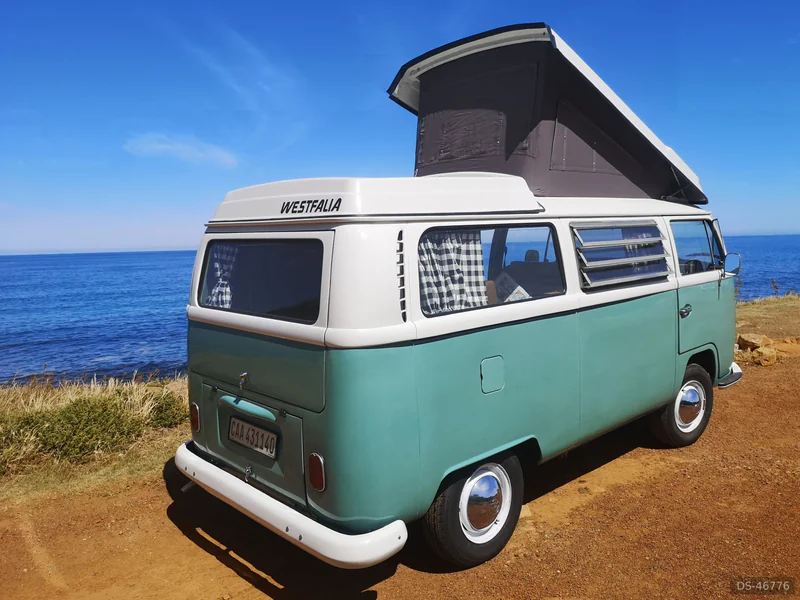 1970 Volkswagen T2 Westfalia in Hout Bay 6