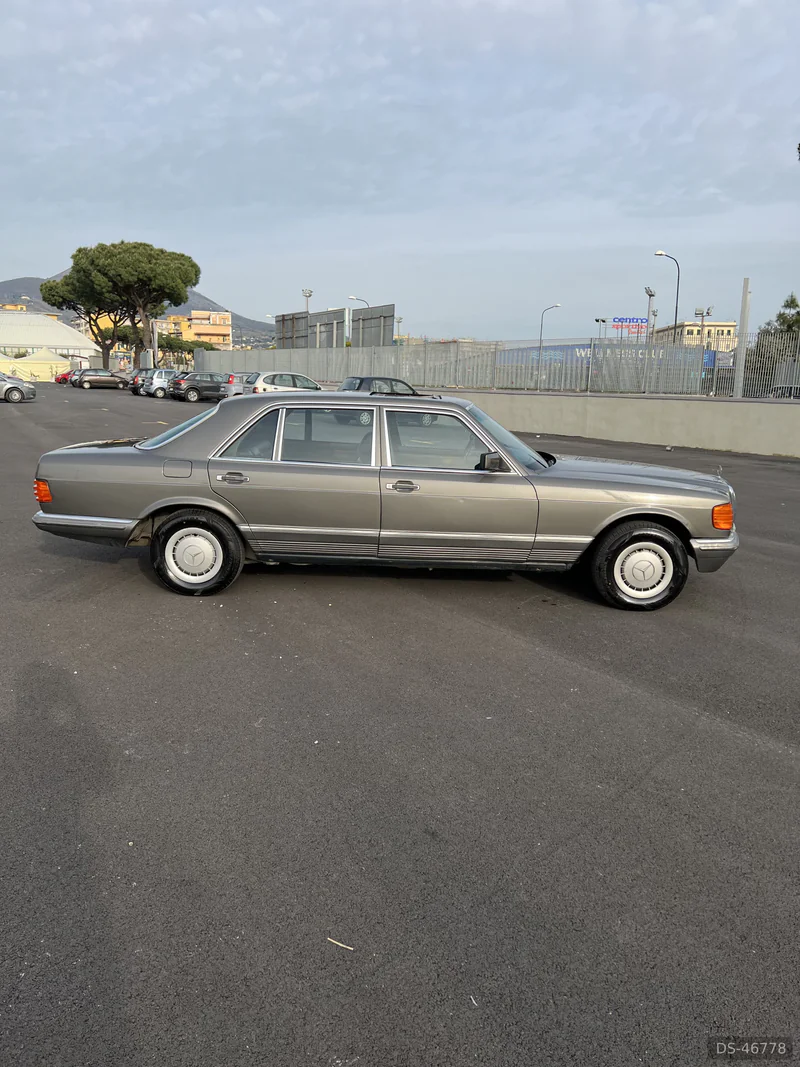 1981 Mercedes-Benz 500 Sel W126 in Portici 2