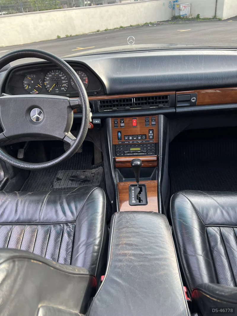 1981 Mercedes-Benz 500 Sel W126 in Portici 6