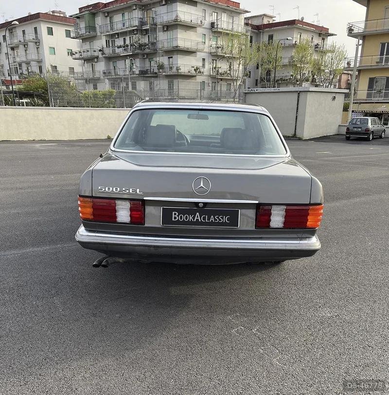 1981 Mercedes-Benz 500 Sel W126 in Portici 5
