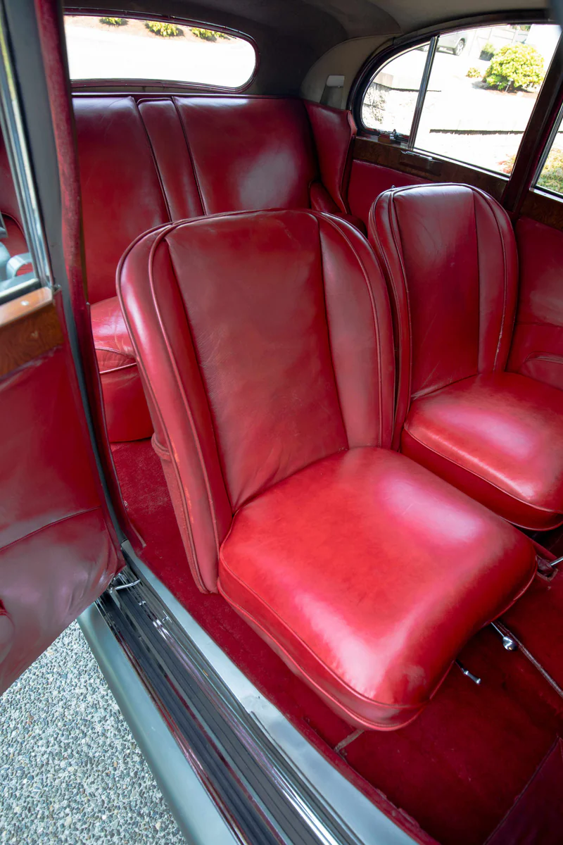 1950 Jaguar Mk V in Courtenay 10