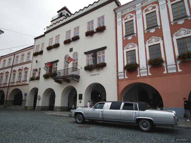 1986 Cadillac Fleetwood Brougham in Nový Jičín 5